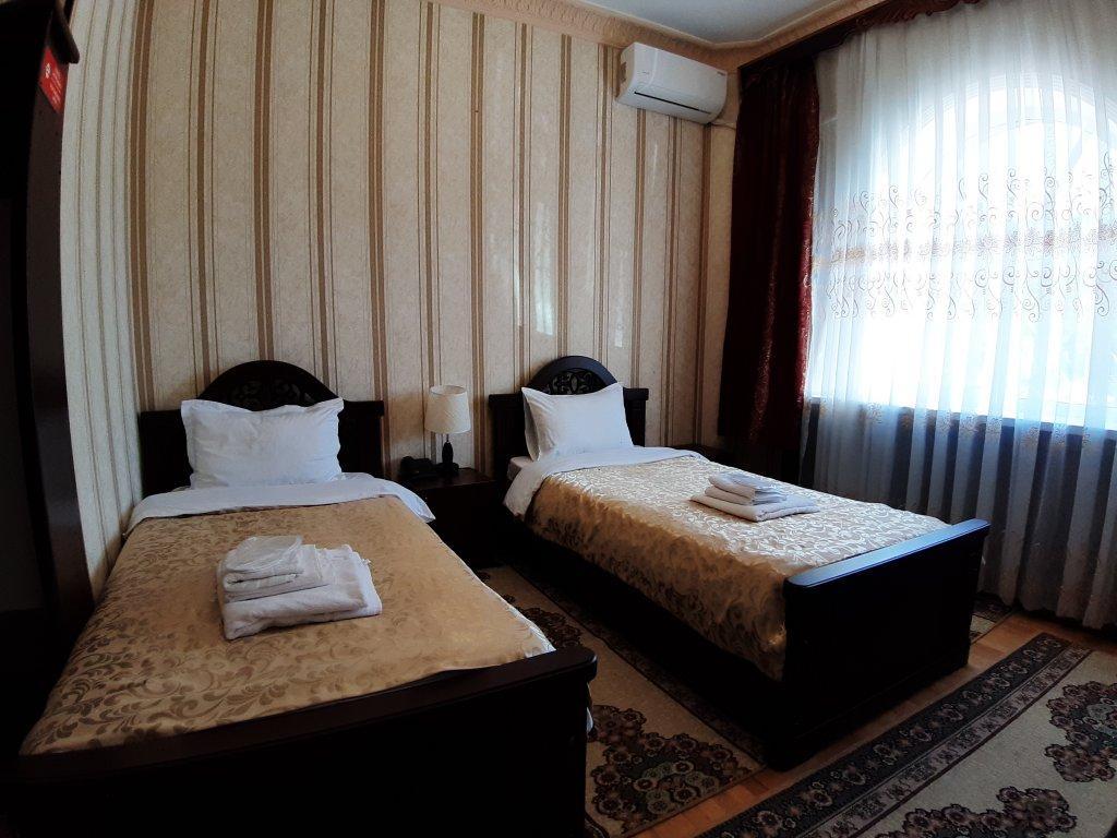 Sarbon Hotel Tashkent Esterno foto