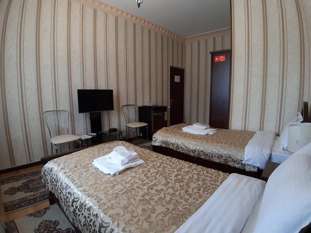 Sarbon Hotel Tashkent Esterno foto
