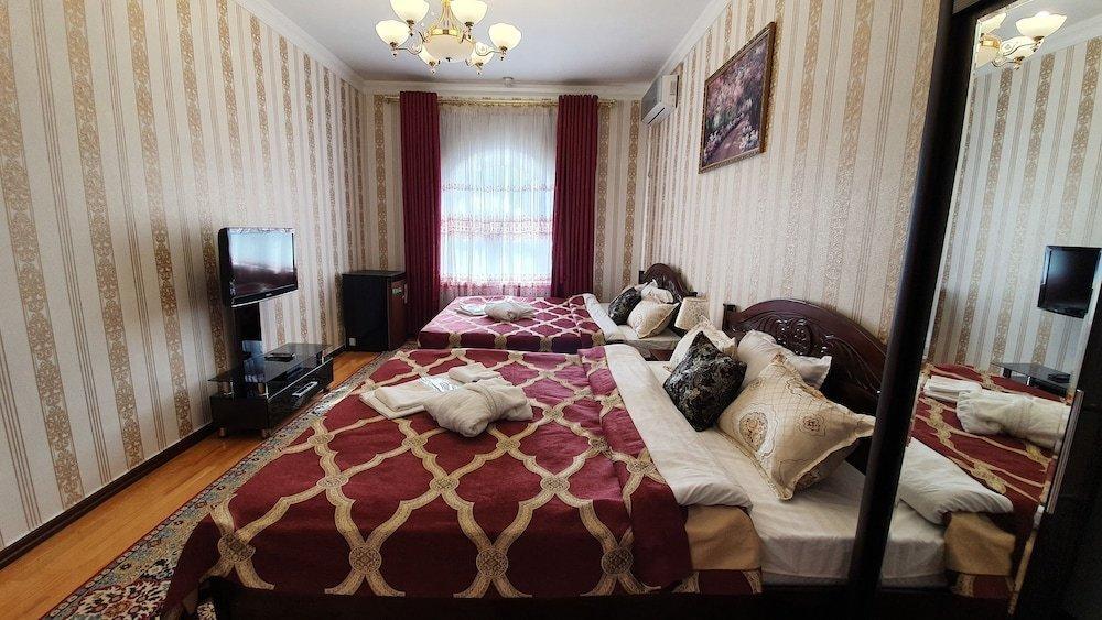 Sarbon Hotel Tashkent Esterno foto