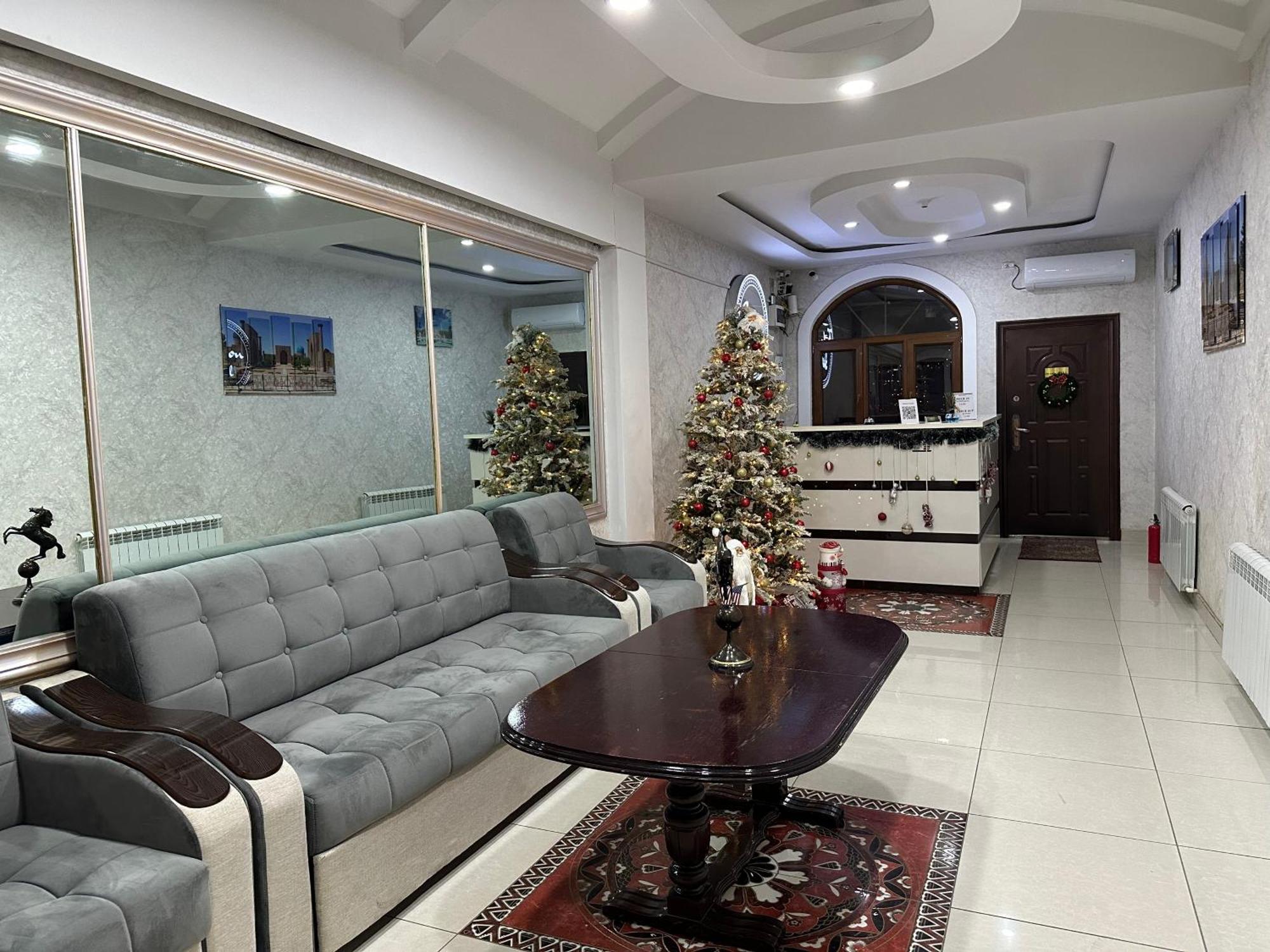 Sarbon Hotel Tashkent Esterno foto