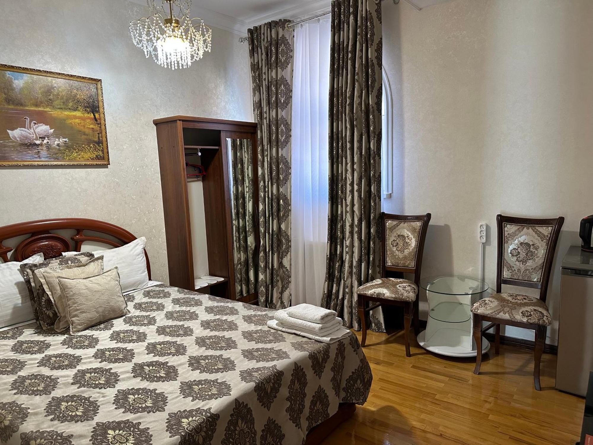 Sarbon Hotel Tashkent Esterno foto