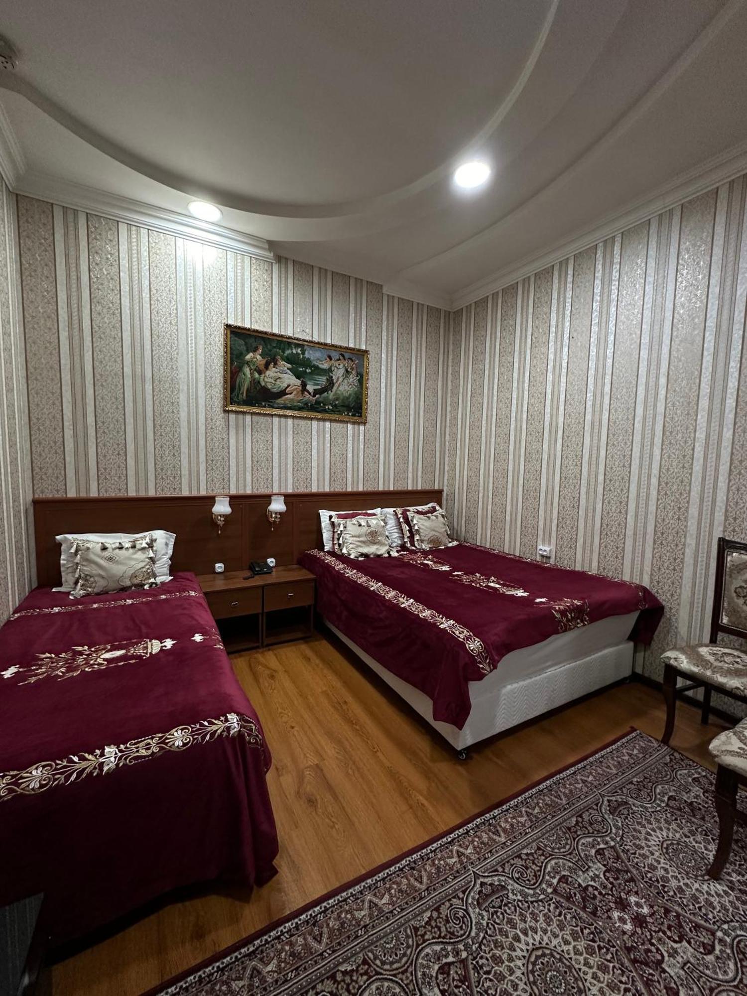 Sarbon Hotel Tashkent Esterno foto