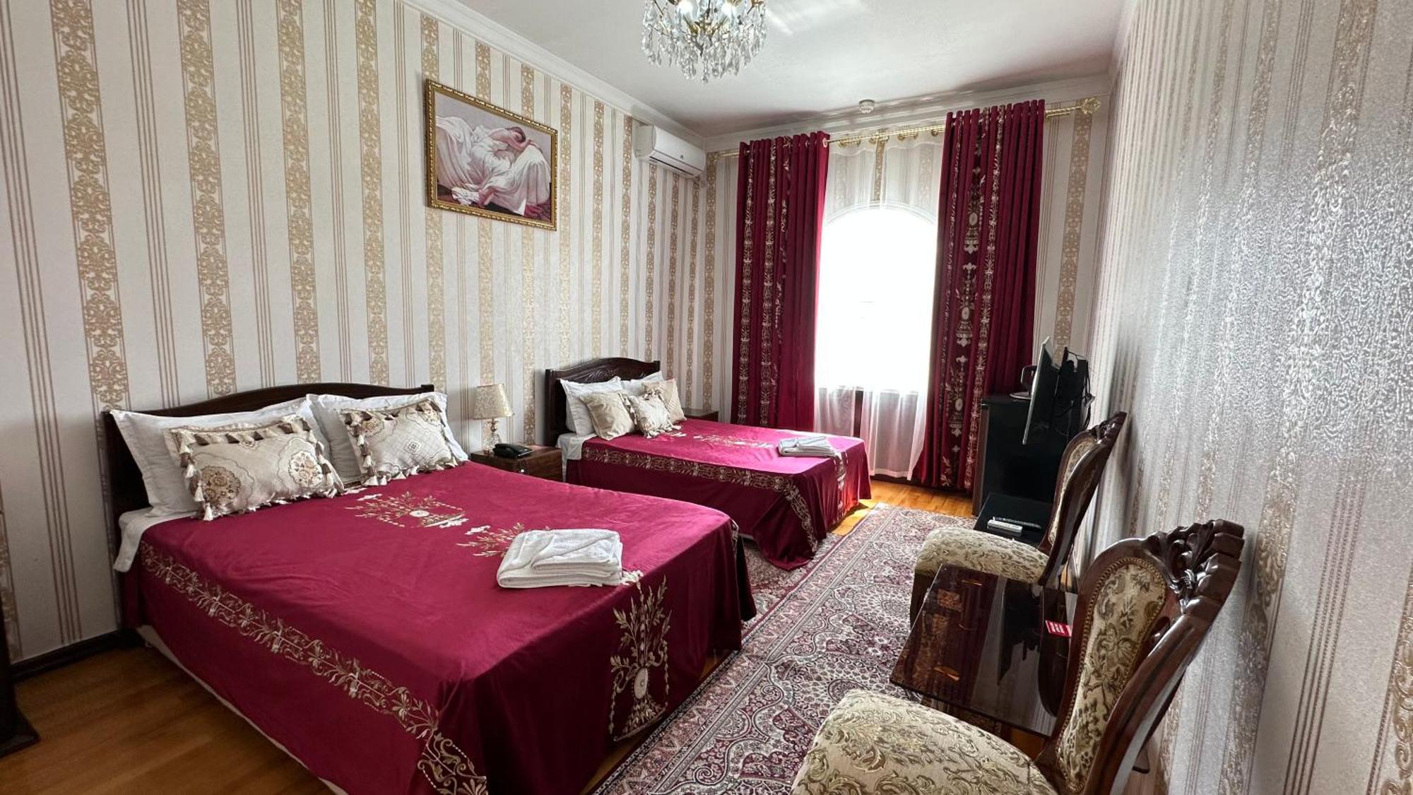 Sarbon Hotel Tashkent Esterno foto