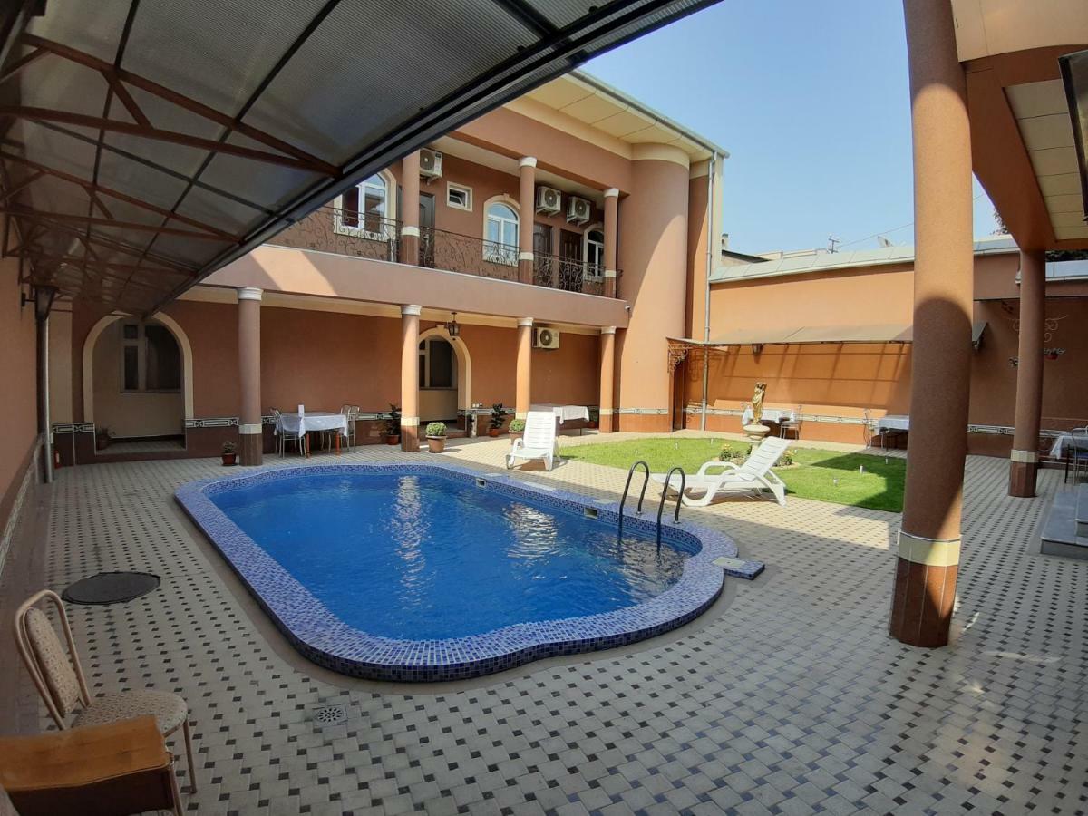 Sarbon Hotel Tashkent Esterno foto